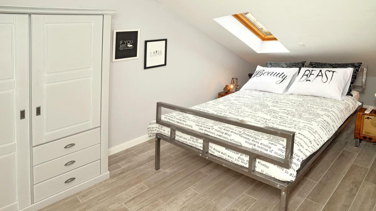 Apartment Holiday In Podstrana Bagian luar foto