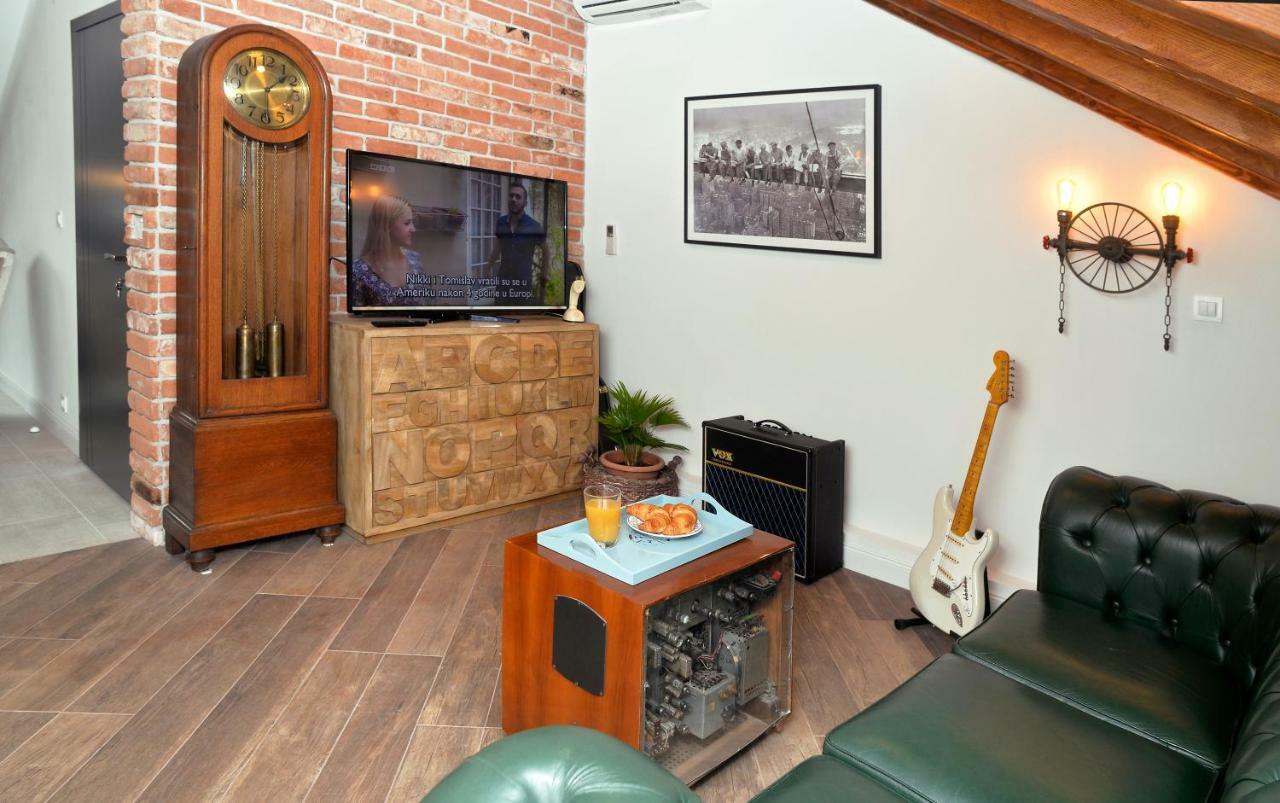 Apartment Holiday In Podstrana Bagian luar foto